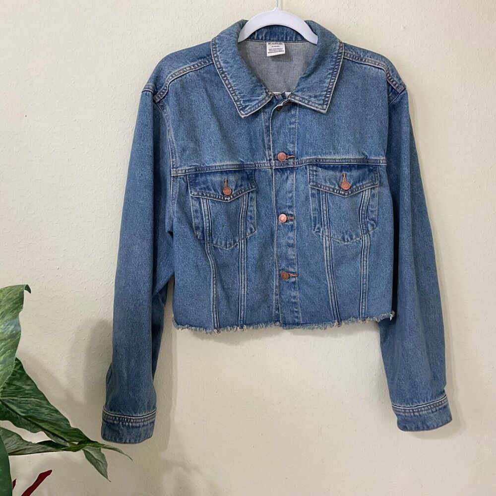 Victoria's Secret Pink Cropped Raw Hem Jean Jacket women’s sz. M Blue Denim